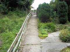 Uneven path