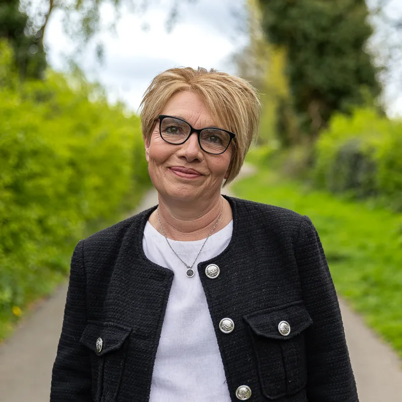 Sharon Fradsham