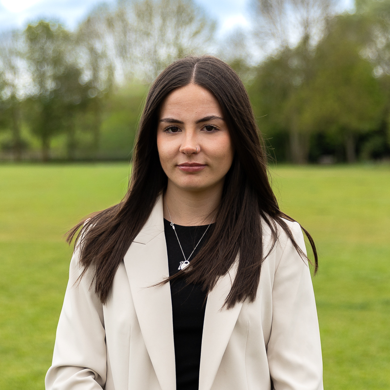 Mia Frazer
